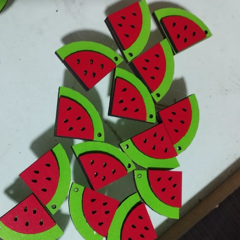 جاسوئیچی چوبی طرح هندوانه کد 3 (پس کرایه)